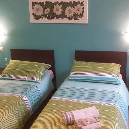 Alojamento de Acomodação e Pequeno-almoço Ca' Melia *